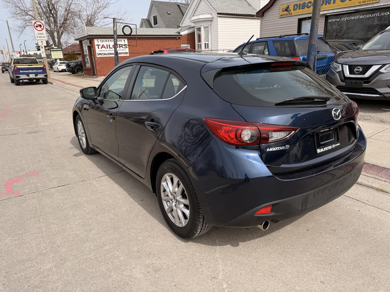 2016 Mazda MAZDA3 GS Photo3