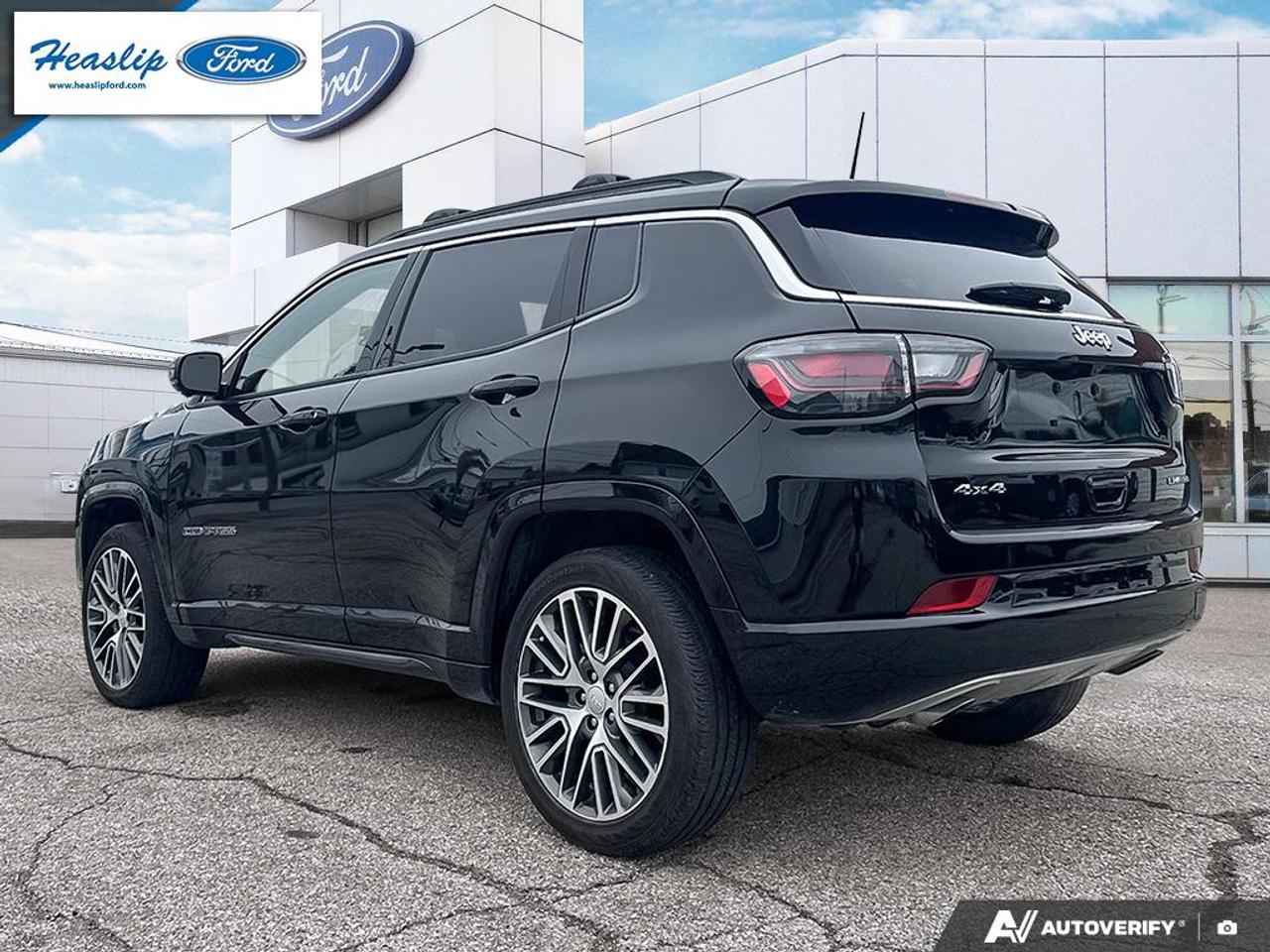 2023 Jeep Compass LIMITED Photo