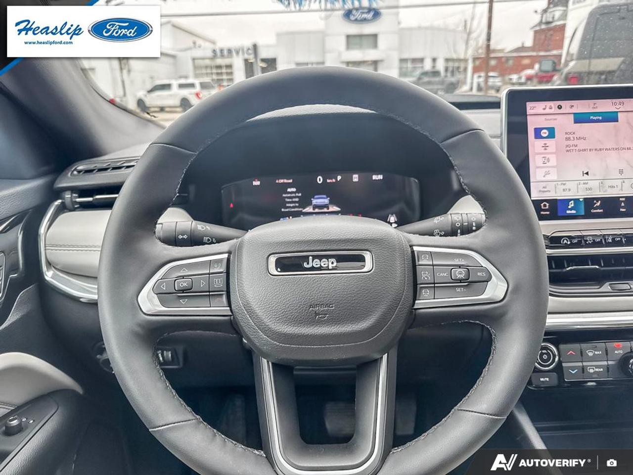 2023 Jeep Compass LIMITED Photo