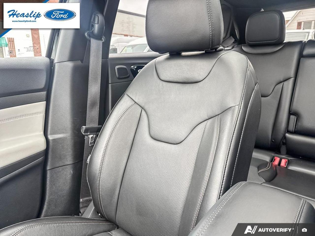 2023 Jeep Compass LIMITED Photo