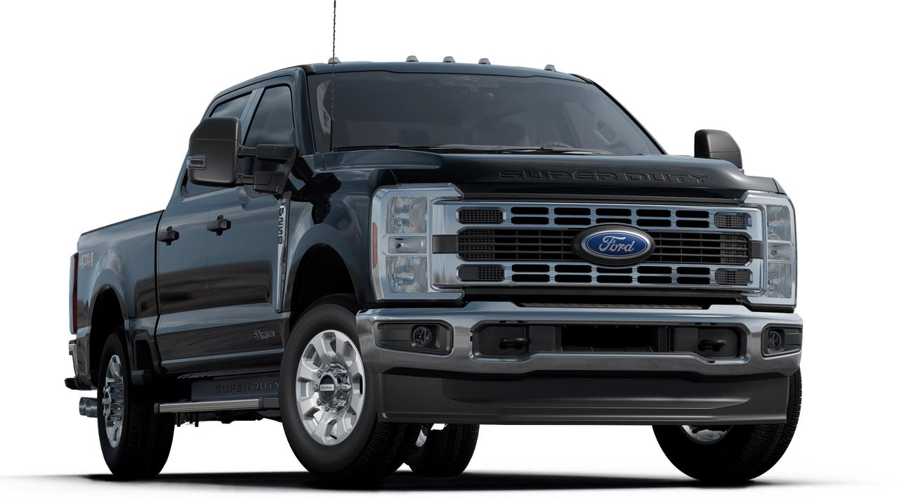 2023 Ford F-250 XLT 4WD Crew Cab 6.75' Box Photo3