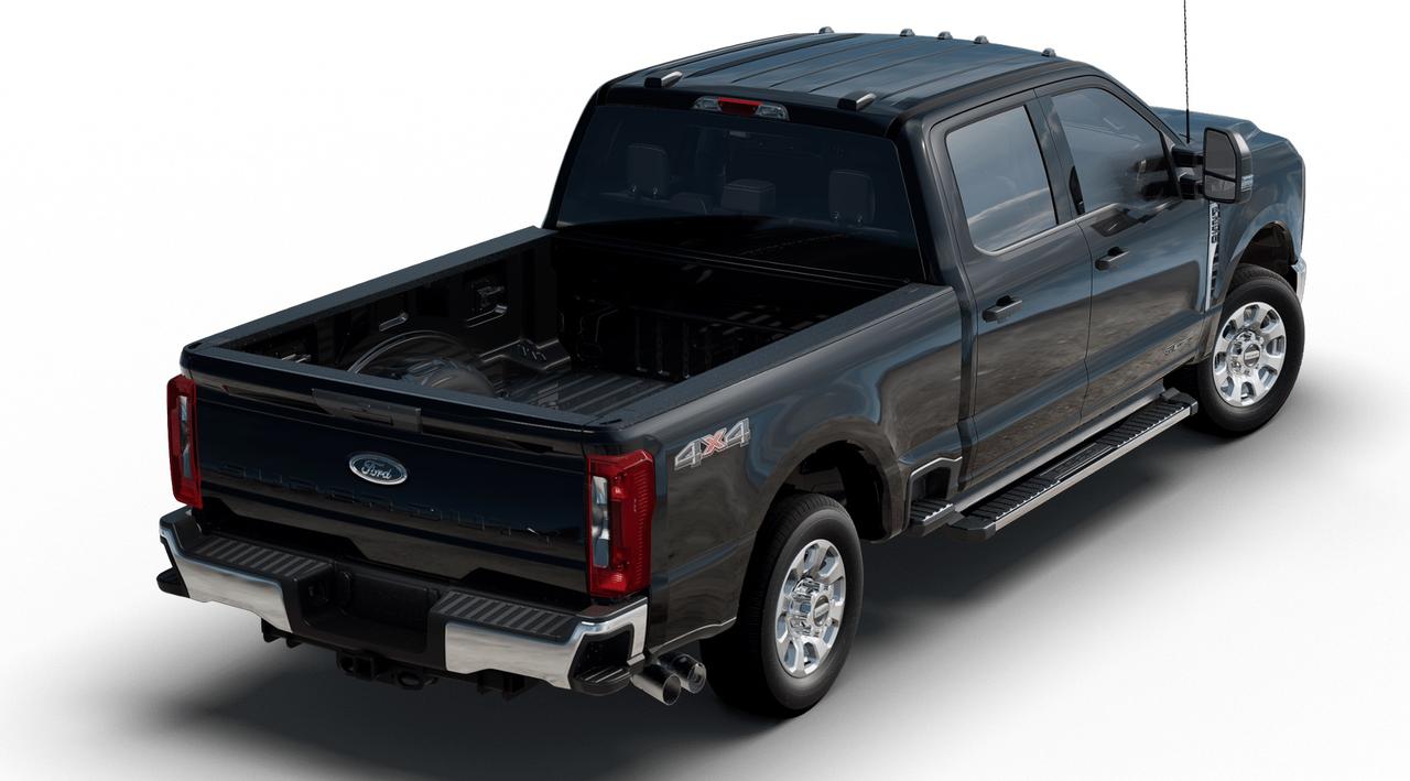 2023 Ford F-250 XLT 4WD Crew Cab 6.75' Box Photo2