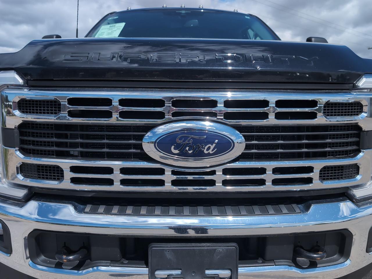 2023 Ford F-250 XLT 4WD Crew Cab 6.75' Box Photo