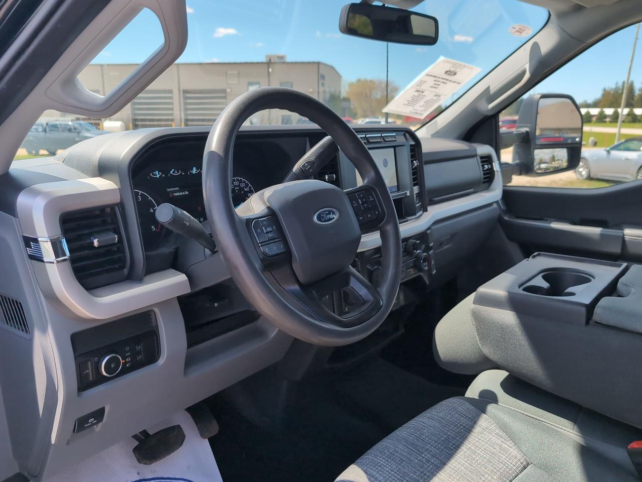 2023 Ford F-250 XLT 4WD Crew Cab 6.75' Box Photo
