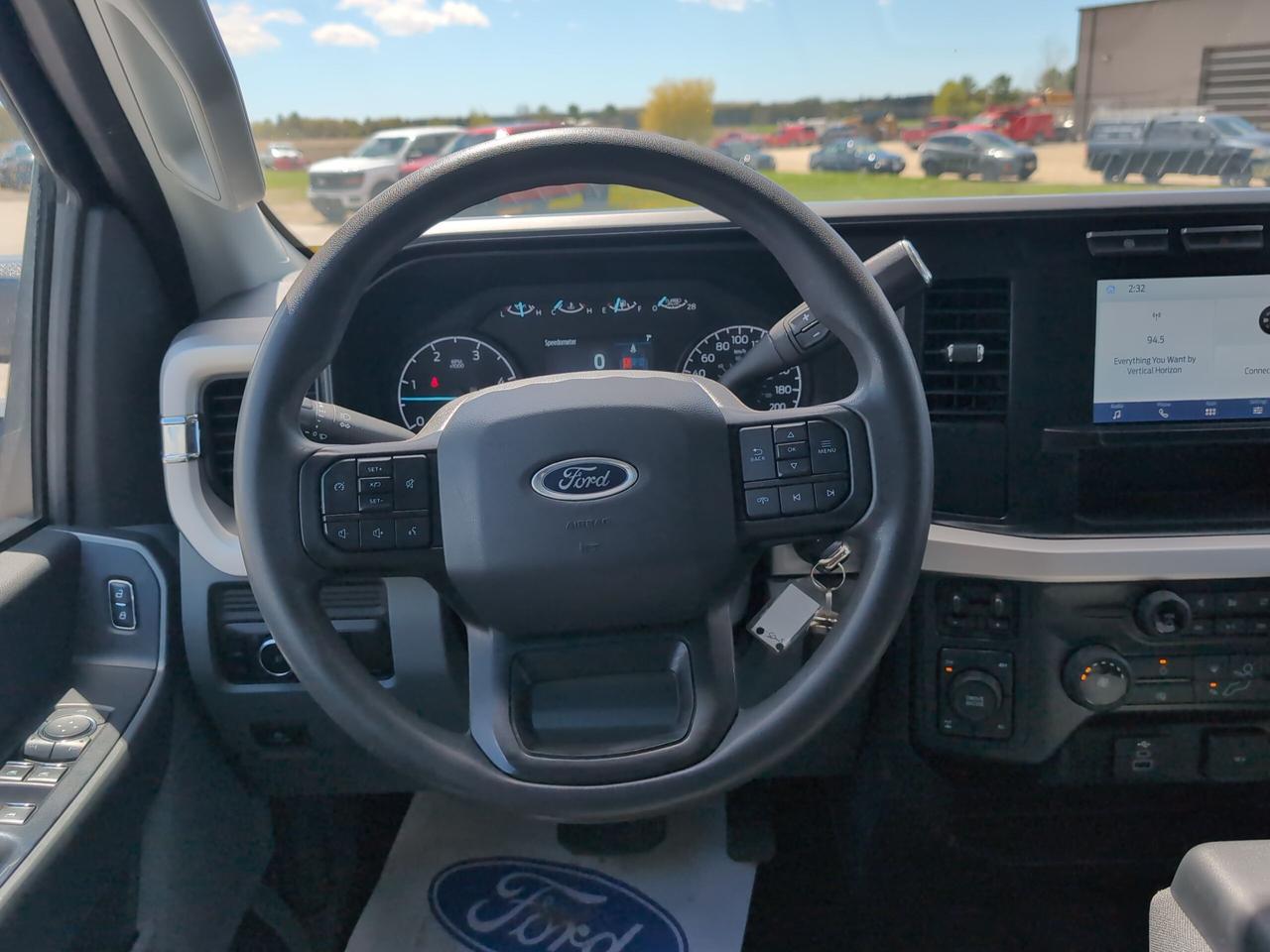 2023 Ford F-250 XLT 4WD Crew Cab 6.75' Box Photo
