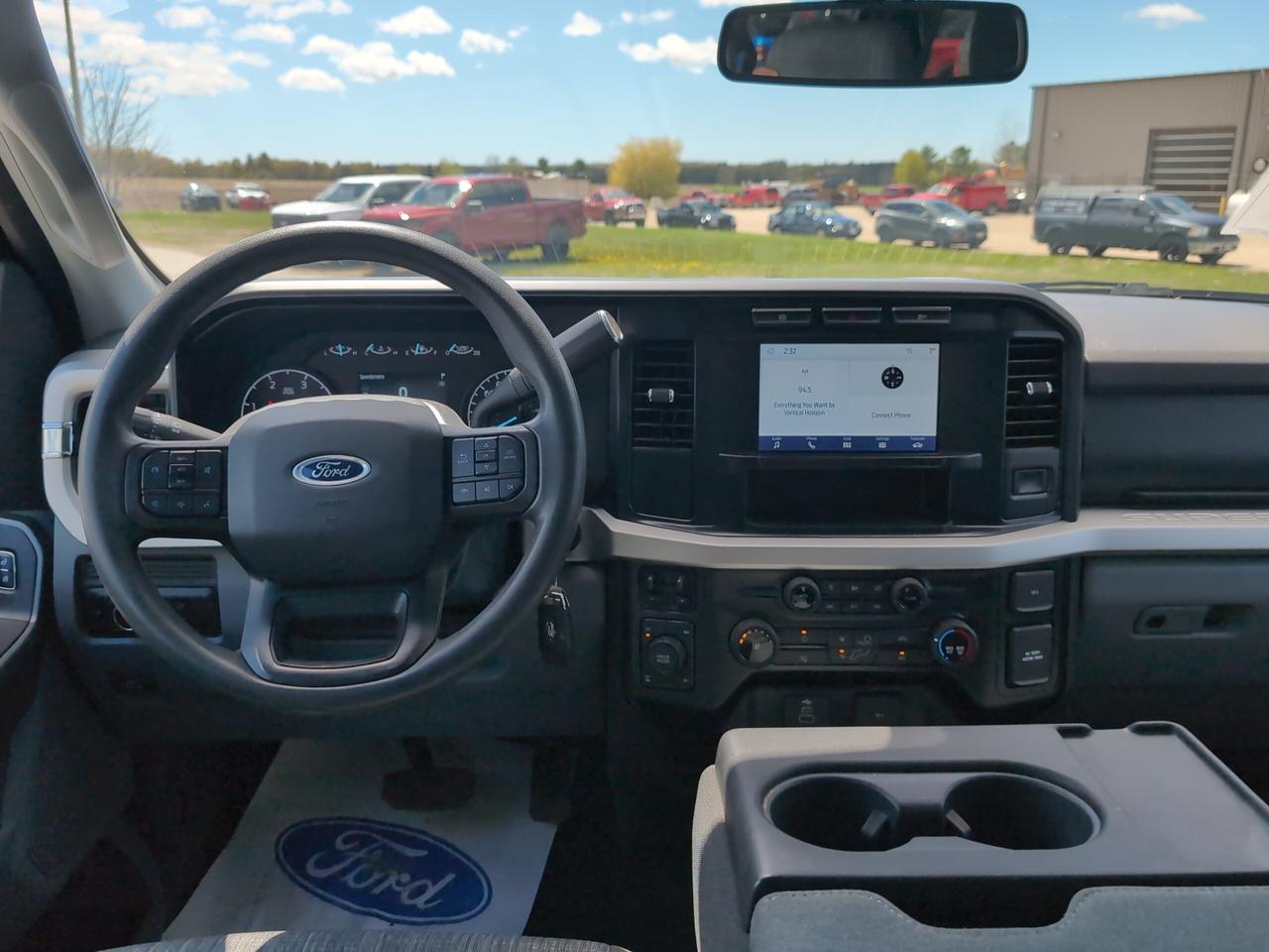 2023 Ford F-250 XLT 4WD Crew Cab 6.75' Box Photo