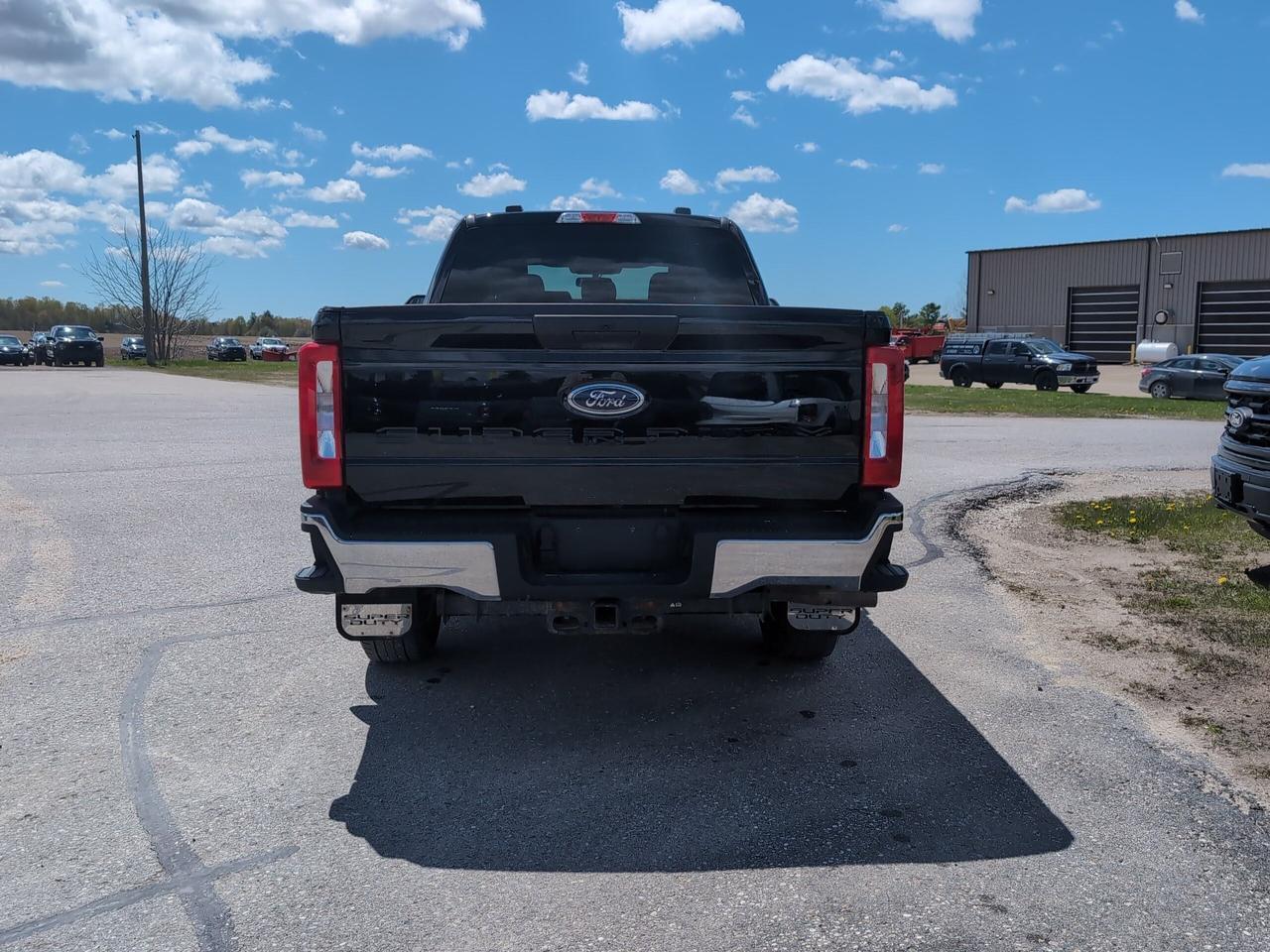 2023 Ford F-250 XLT 4WD Crew Cab 6.75' Box Photo4