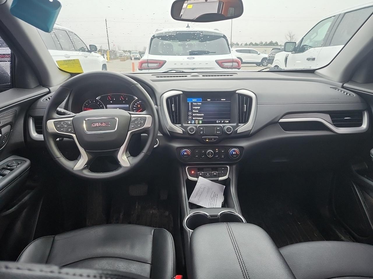 2024 GMC Terrain SLT Photo3