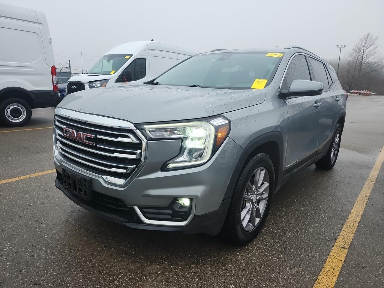 2024 GMC Terrain SLT Photo0