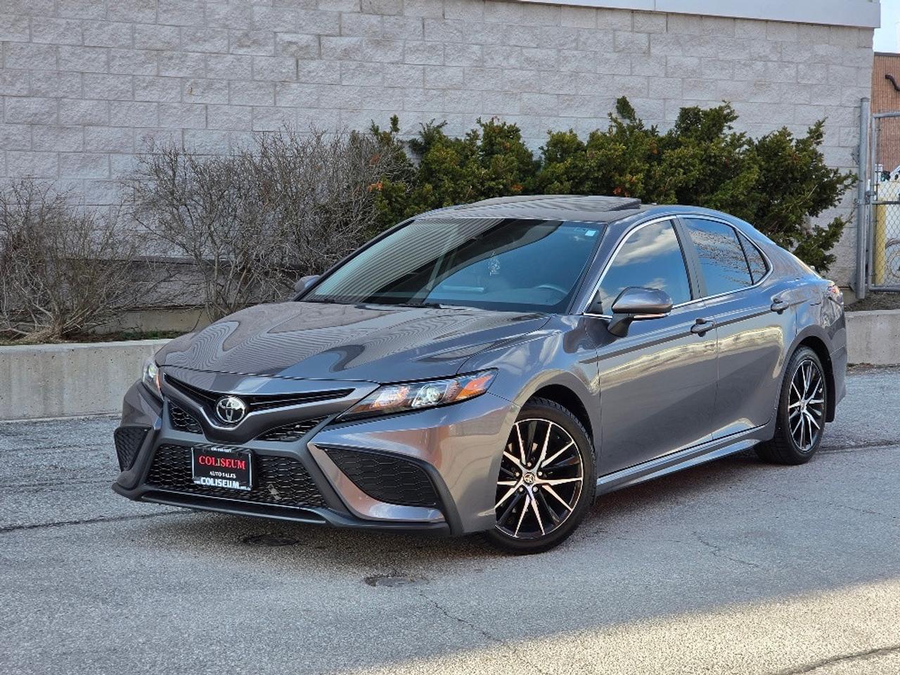 Used 2022 Toyota Camry SE AWD-SUNROOF-CARPLAY-CERTIFIED for sale in Toronto, ON