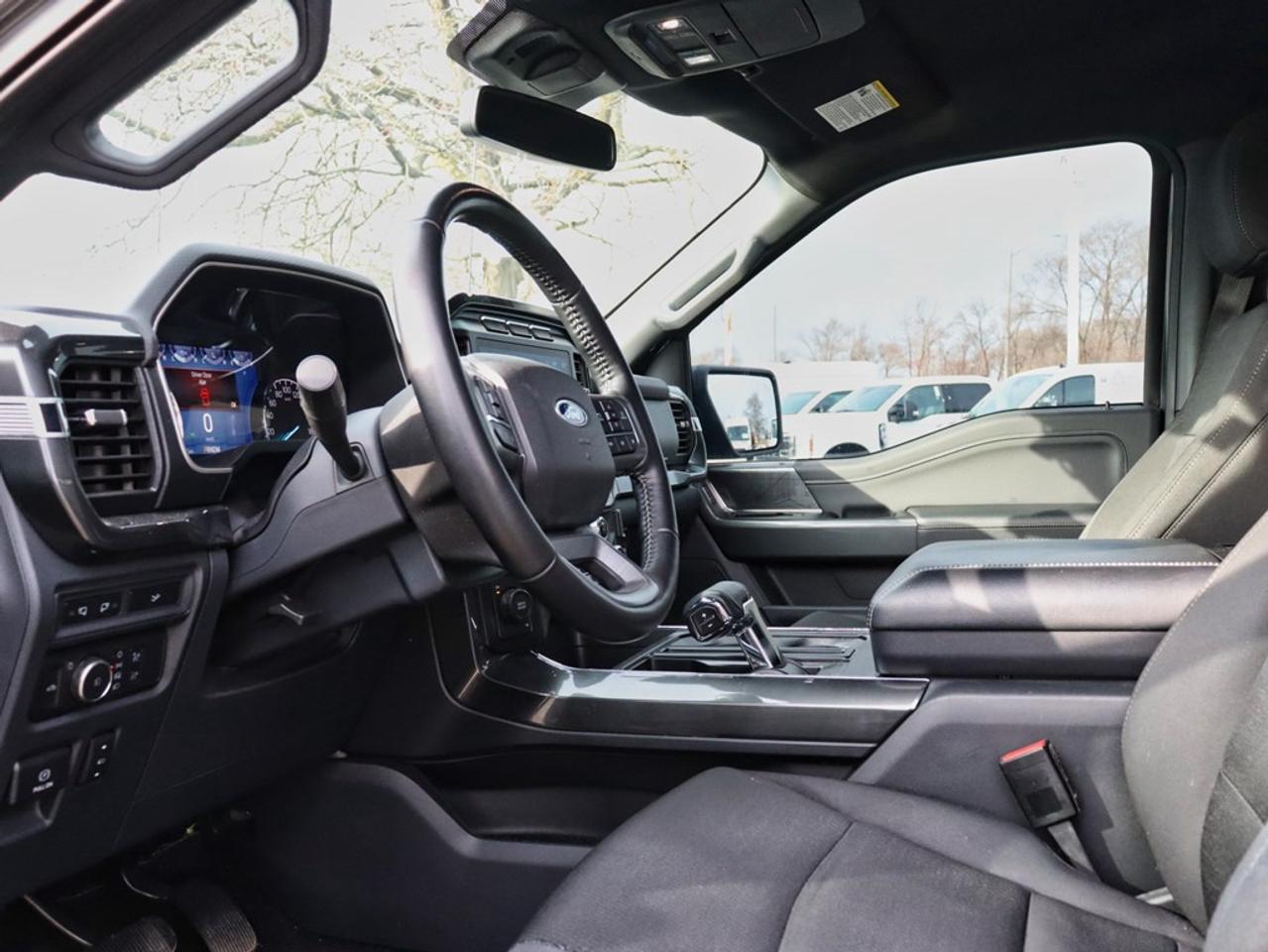 2022 Ford F-150 XLT | 4X4 | 2.7L | 302A | NAV | TAILGATE STEP |18s Photo