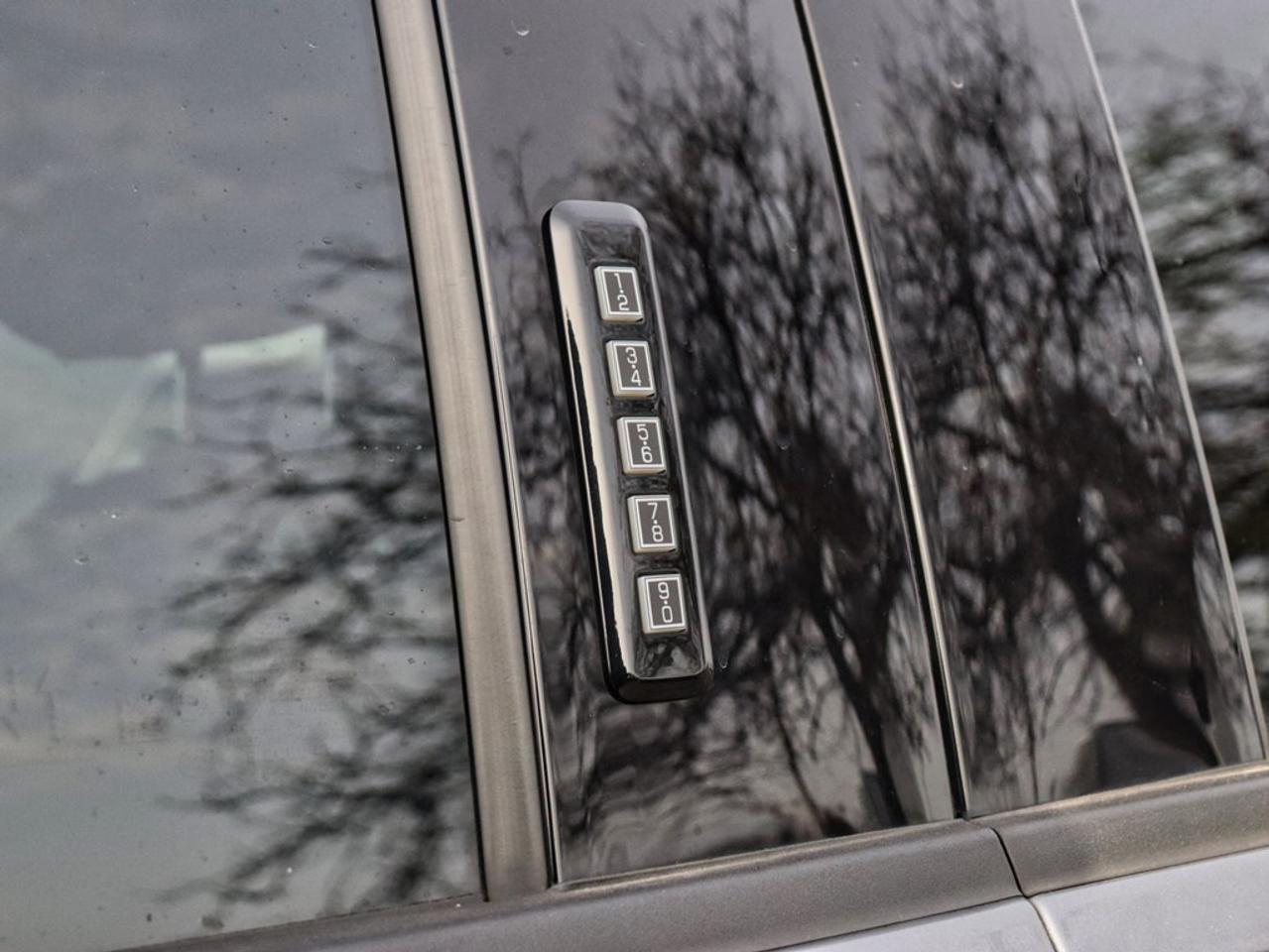 2022 Ford F-150 XLT | 4X4 | 2.7L | 302A | NAV | TAILGATE STEP |18s Photo