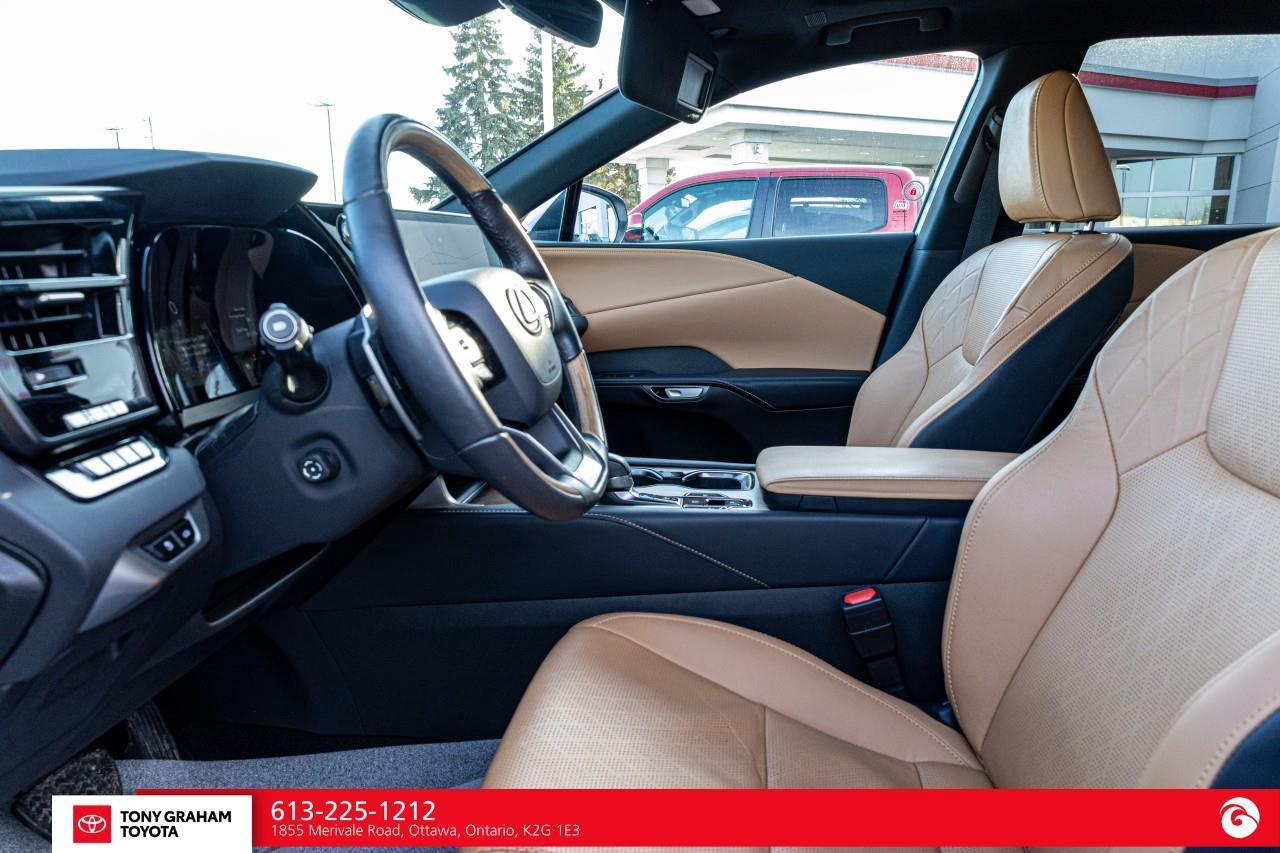 2025 Lexus RX 350H Luxury Package Photo