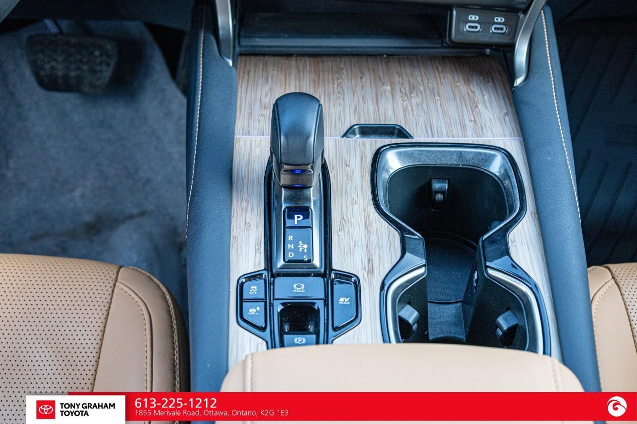 2025 Lexus RX 350H Luxury Package Photo