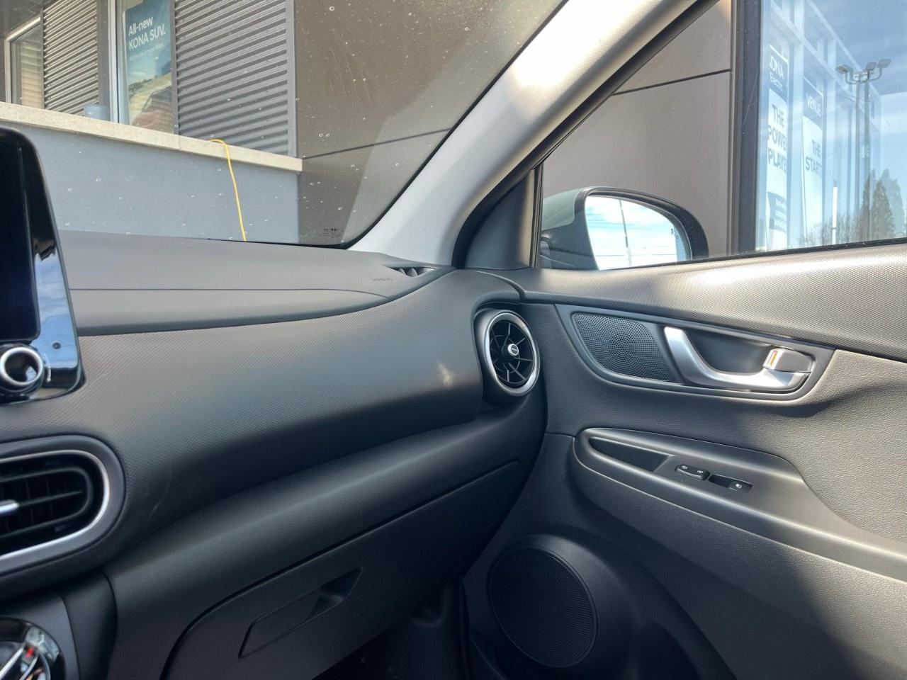 2023 Hyundai KONA 2.0L Preferred AWD w/Sun & Leather Package Photo