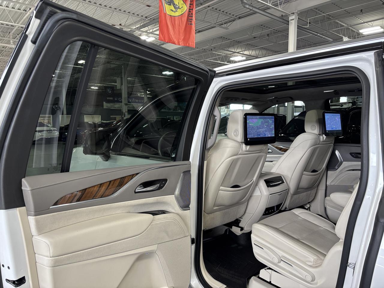 2021 Cadillac Escalade ESV Premium Luxury Platinum|4WD|SUPERCRUISE|NIGHTVIS|+ Photo