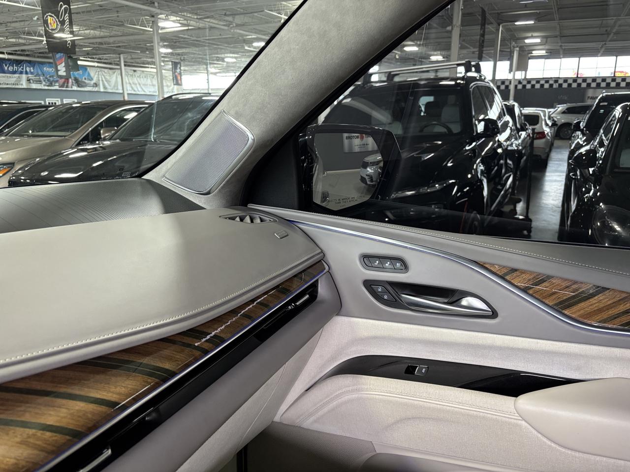 2021 Cadillac Escalade ESV Premium Luxury Platinum|4WD|SUPERCRUISE|NIGHTVIS|+ Photo