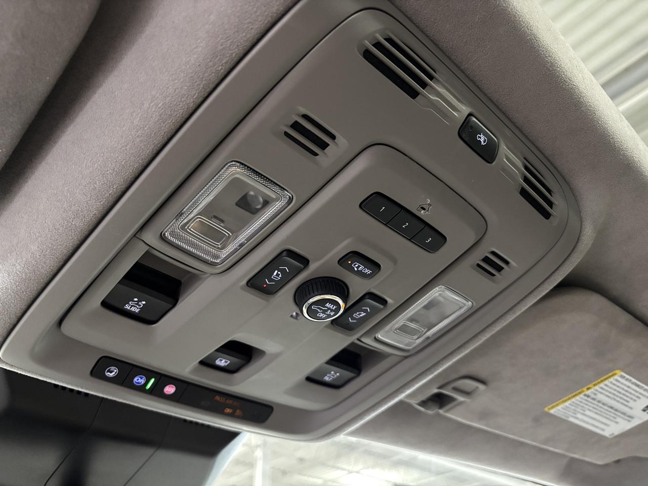 2021 Cadillac Escalade ESV Premium Luxury Platinum|4WD|SUPERCRUISE|NIGHTVIS|+ Photo