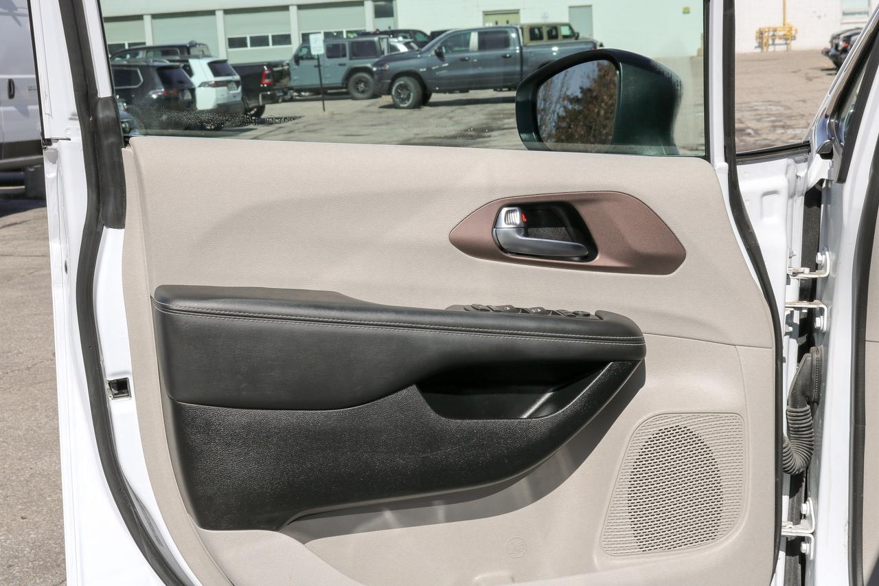 2024 Dodge Grand Caravan SXT 2WD | BLUETOOTH  | REMOTE START | Photo