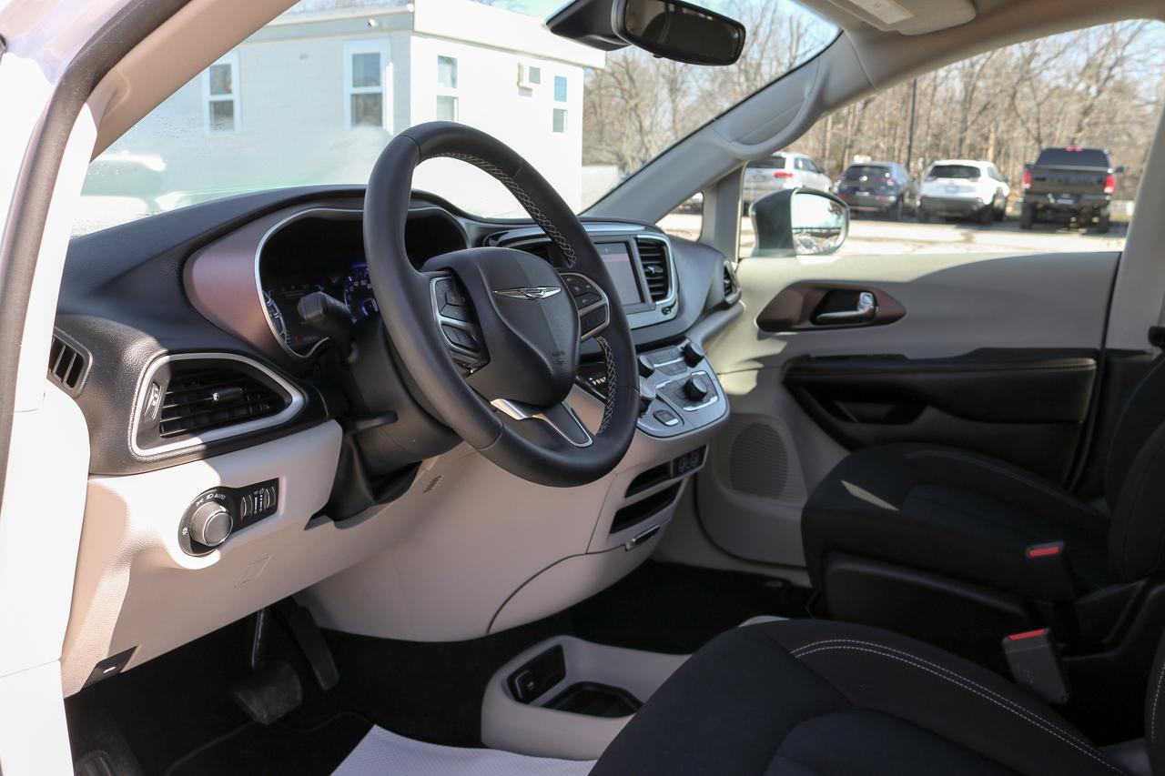 2024 Dodge Grand Caravan SXT 2WD | BLUETOOTH  | REMOTE START | Photo