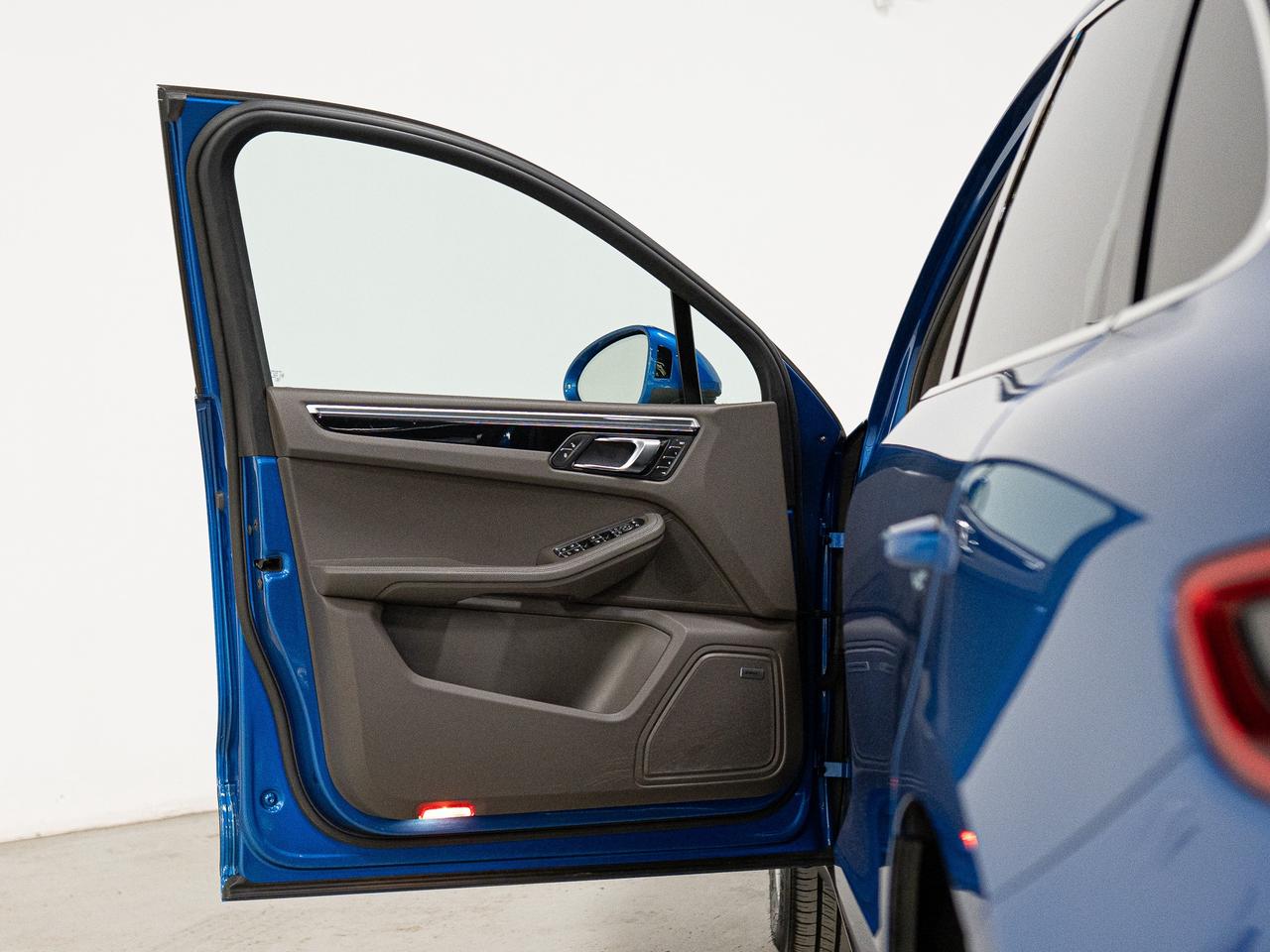 2018 Porsche Macan S | PREMIUM PLUS PKG | PANO | BOSE Photo