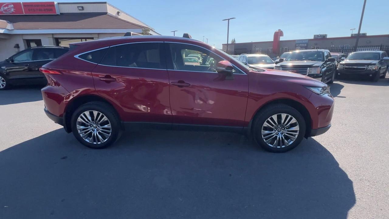 2022 Toyota Venza XLE HYBRID AWD | HTD LEATHER | CARPLAY | ALLOYS Photo