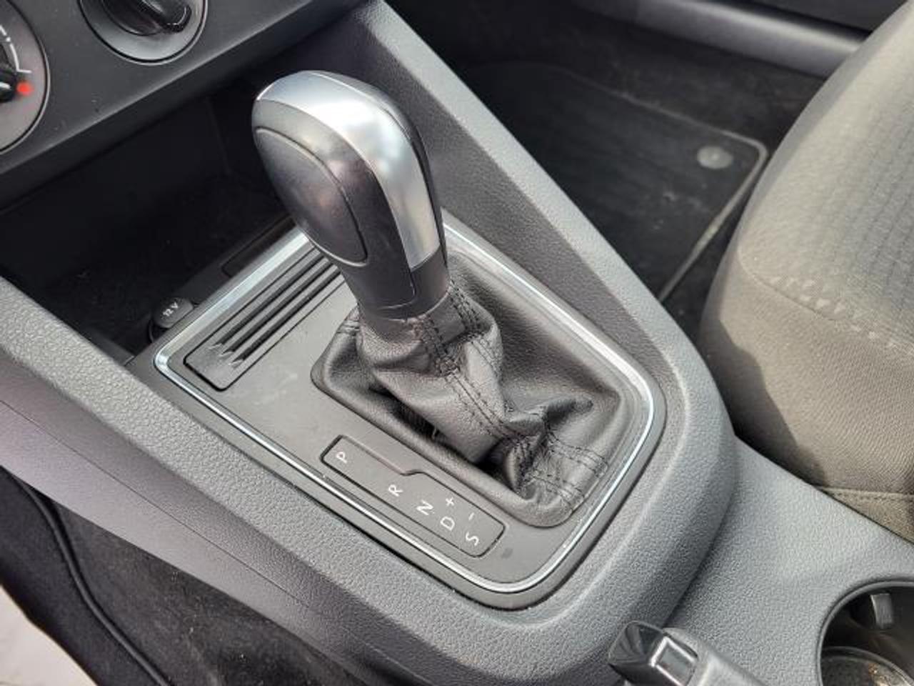 2016 Volkswagen Jetta TRENDLINE PLUS Photo