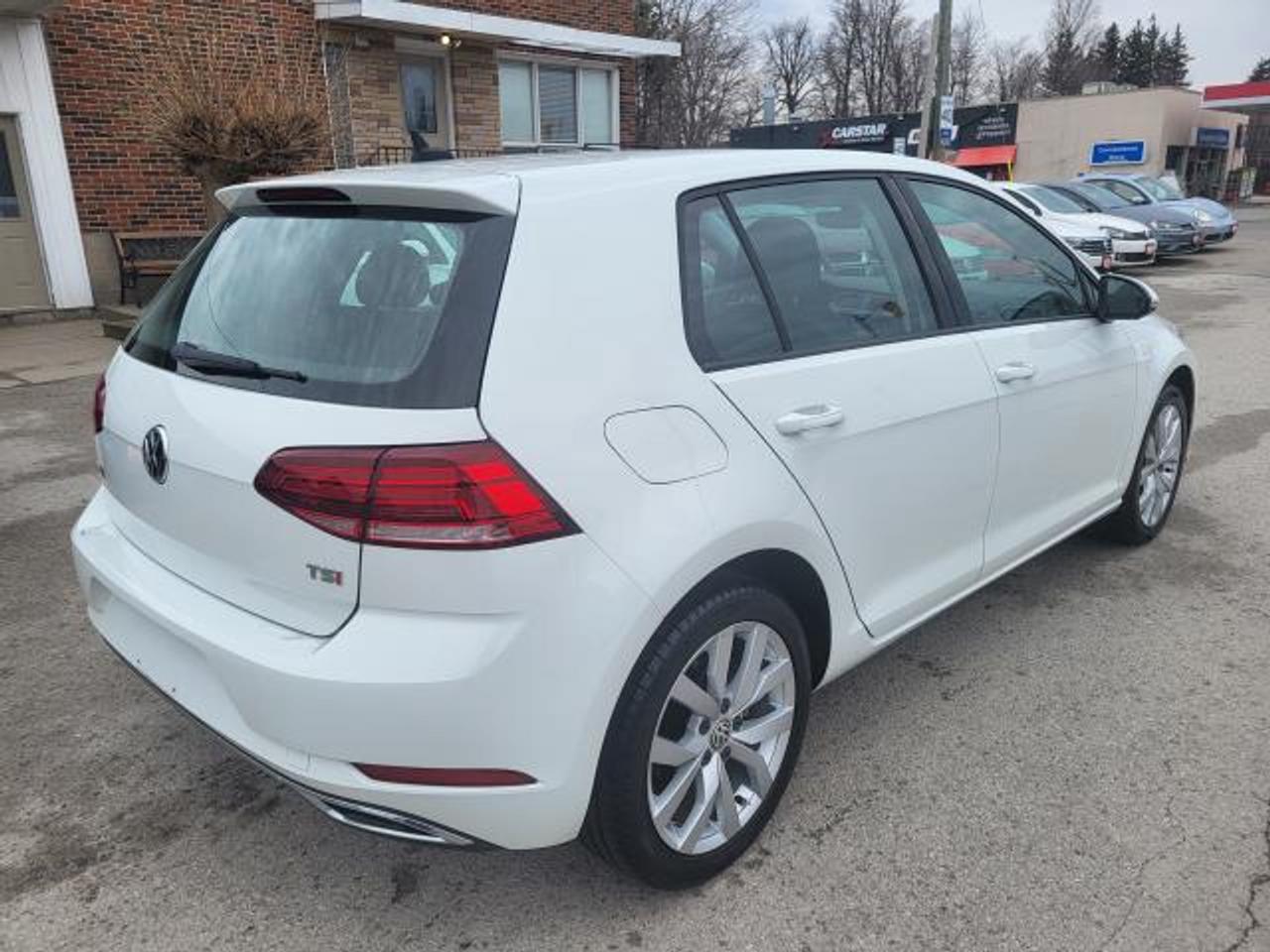 2018 Volkswagen Golf Highline Photo2