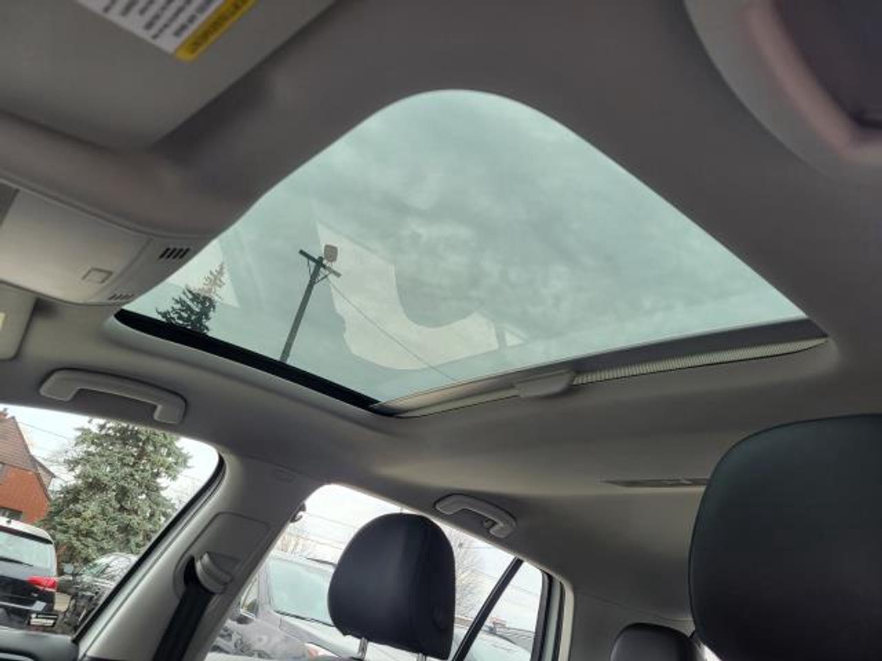 2018 Volkswagen Golf Highline Photo