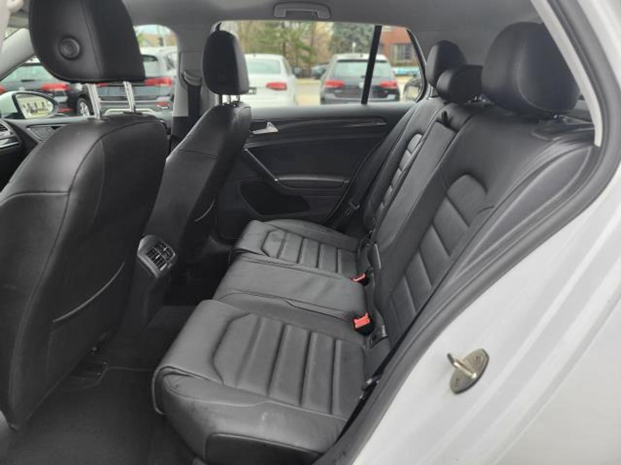 2018 Volkswagen Golf Highline Photo