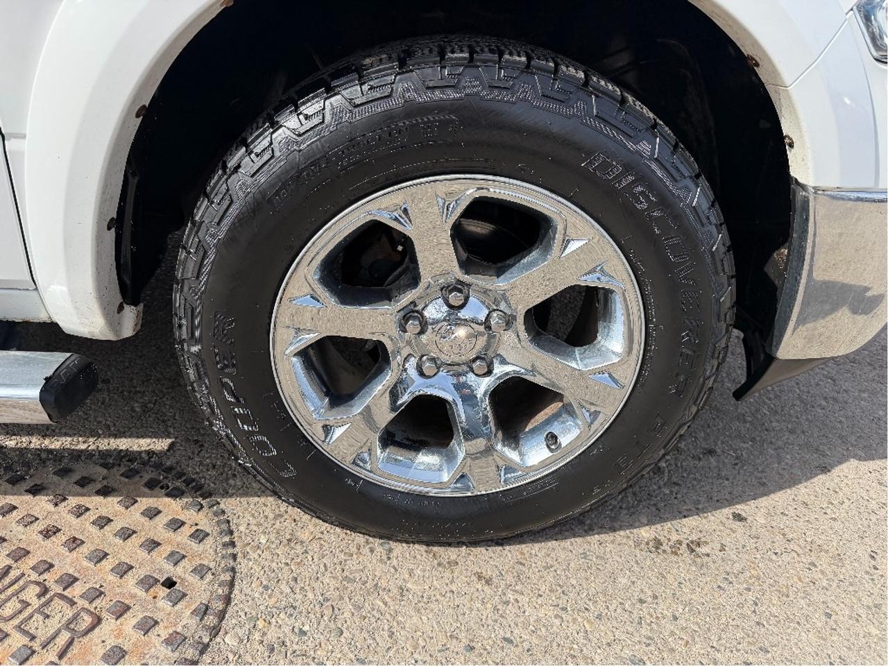 2014 RAM 1500 Laramie | Hemi 5.7L V8 | Extremely Well Maintained Photo