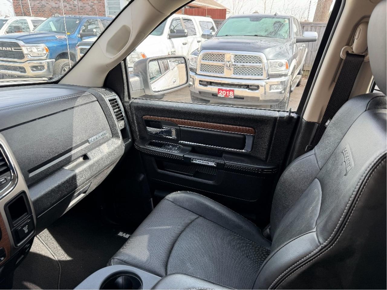 2014 RAM 1500 Laramie | Hemi 5.7L V8 | Extremely Well Maintained Photo