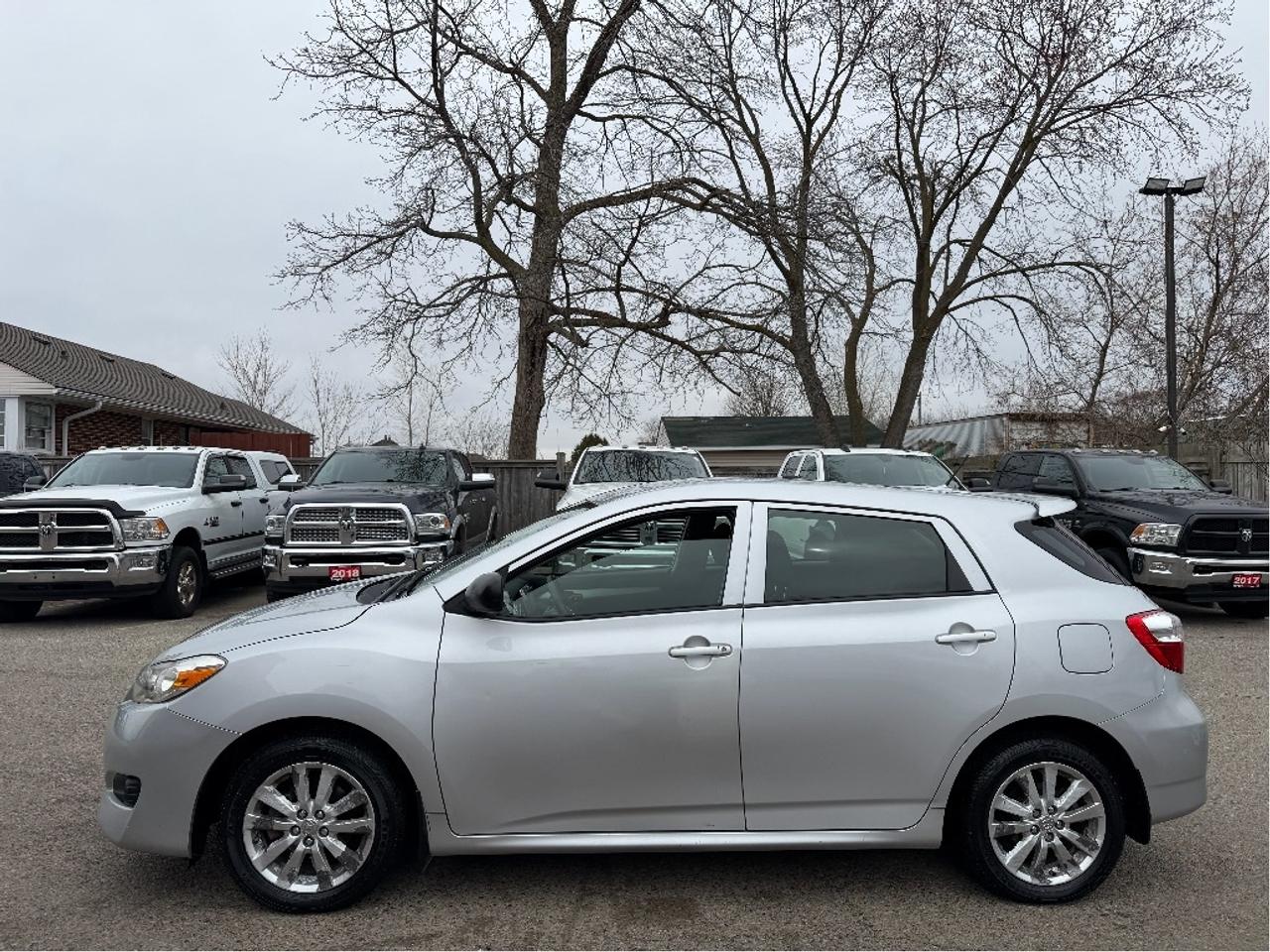 2009 Toyota Matrix  Photo3