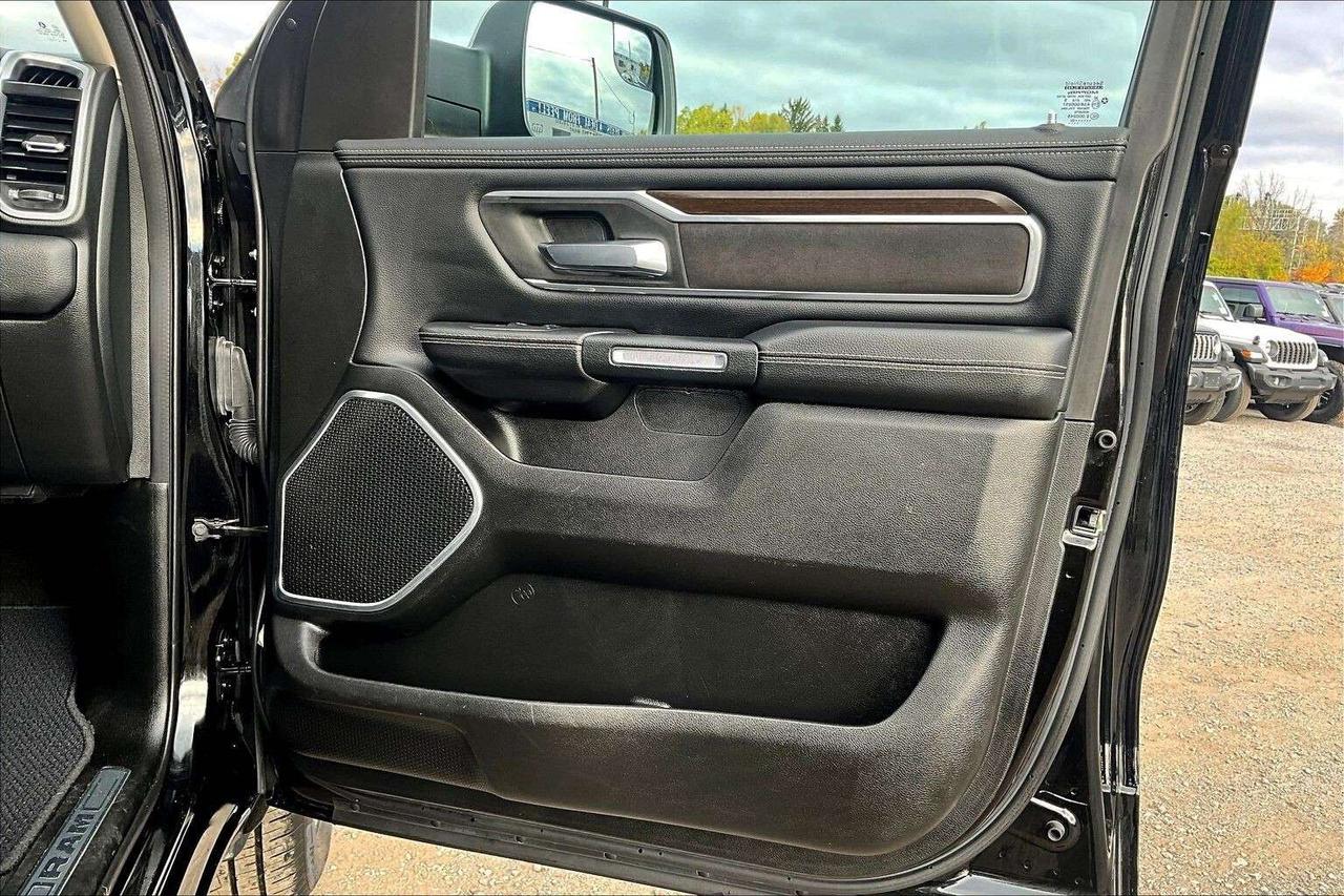 2022 RAM 1500 Laramie | Vented Buckets | 12" Screen | Demo |SAVE Photo