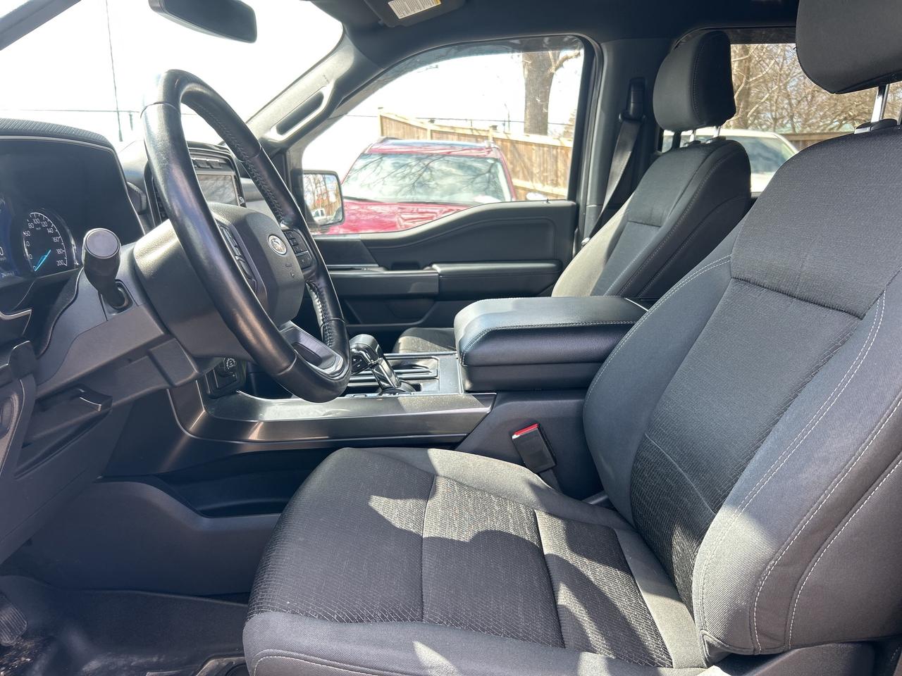 2022 Ford F-150 XLT FX4, CLEAN CARFAX, 3.5L, 4X4, REMOTE START! - Photo #11