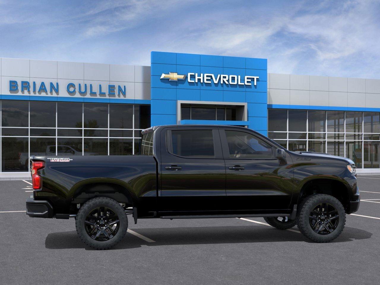 2026 Chevrolet Silverado 1500 LT Trail Boss Crew Cab Short Box 4-Wheel Drive LT Trail Boss Photo4