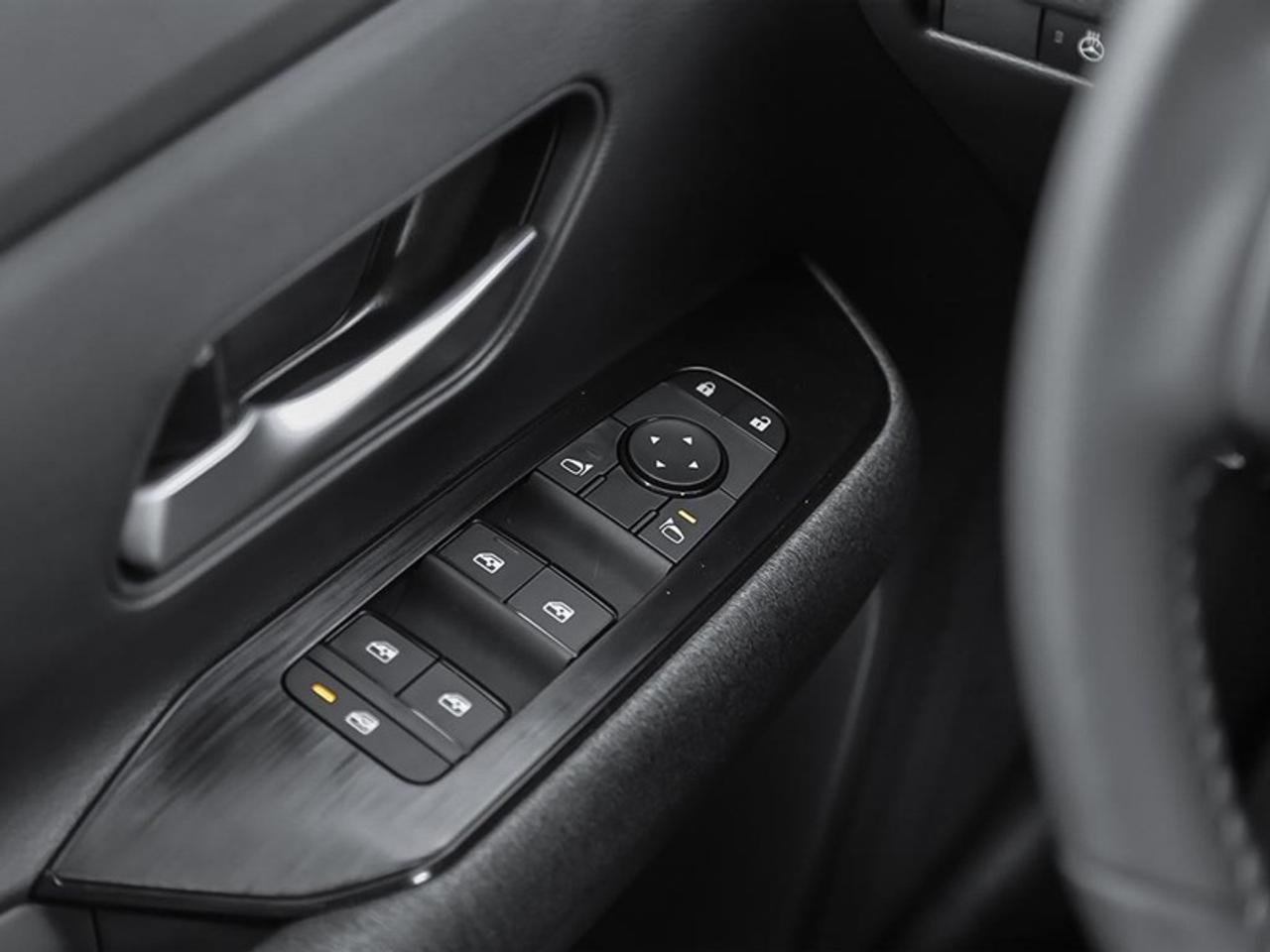 2026 Nissan Kicks SV AWD  - Heated Seats Photo
