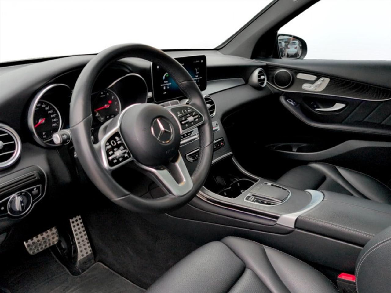 2022 Mercedes-Benz GLC 300 4MATIC®  **LOW MILEAGE** Photo