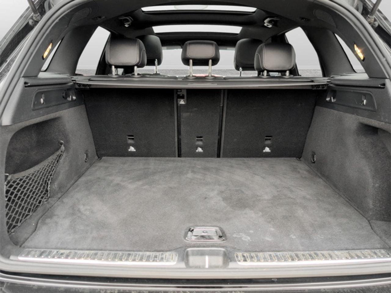 2022 Mercedes-Benz GLC 300 4MATIC®  **LOW MILEAGE** Photo