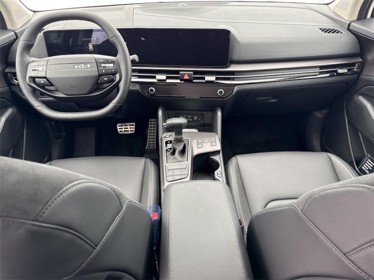 2026 Kia Sportage EX Premium AWD  Power Liftgate Photo3