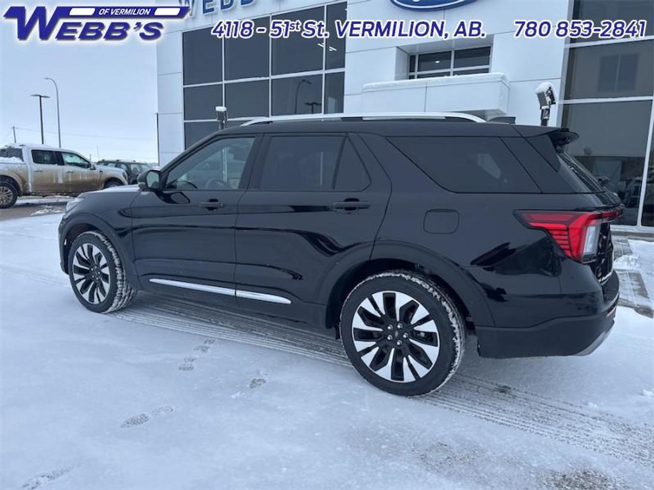 2026 Ford Explorer Platinum Photo3