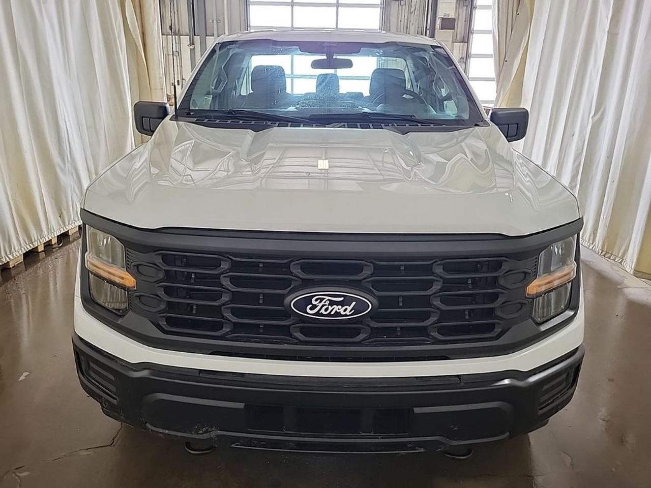 2025 Ford F-150 XL Photo1