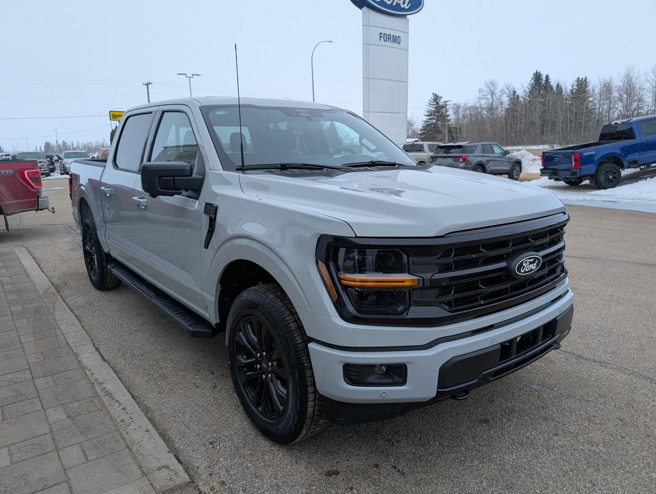 2026 Ford F-150 XLT Photo3