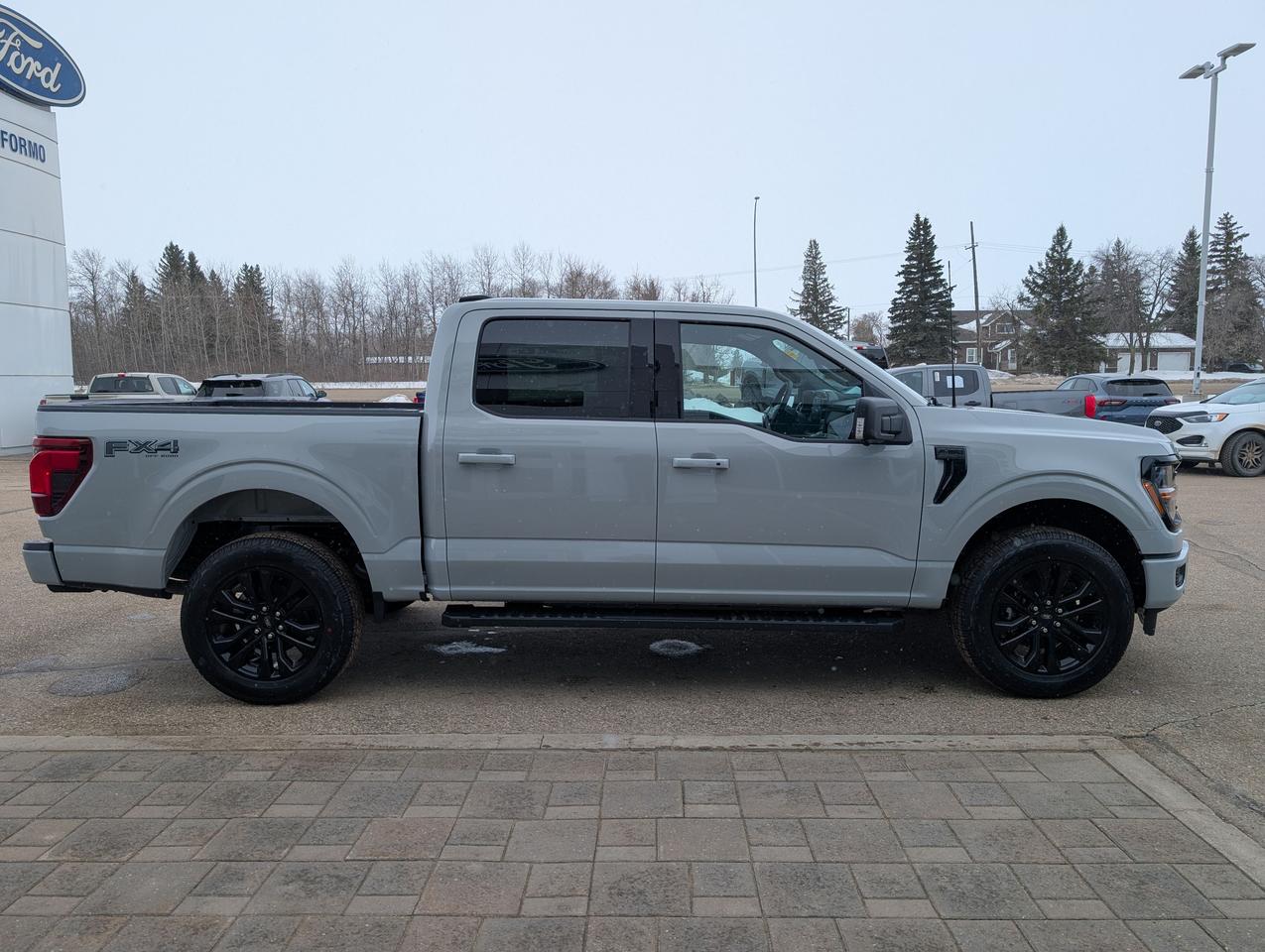 2026 Ford F-150 XLT Photo4