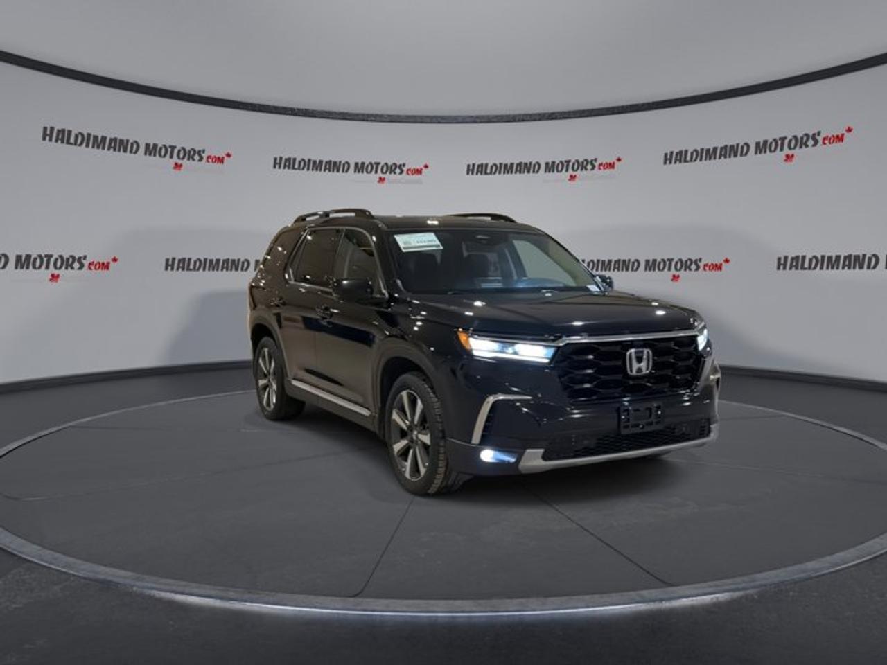 2023 Honda Pilot Touring AWD | 360 Camera | Leather Seats Photo