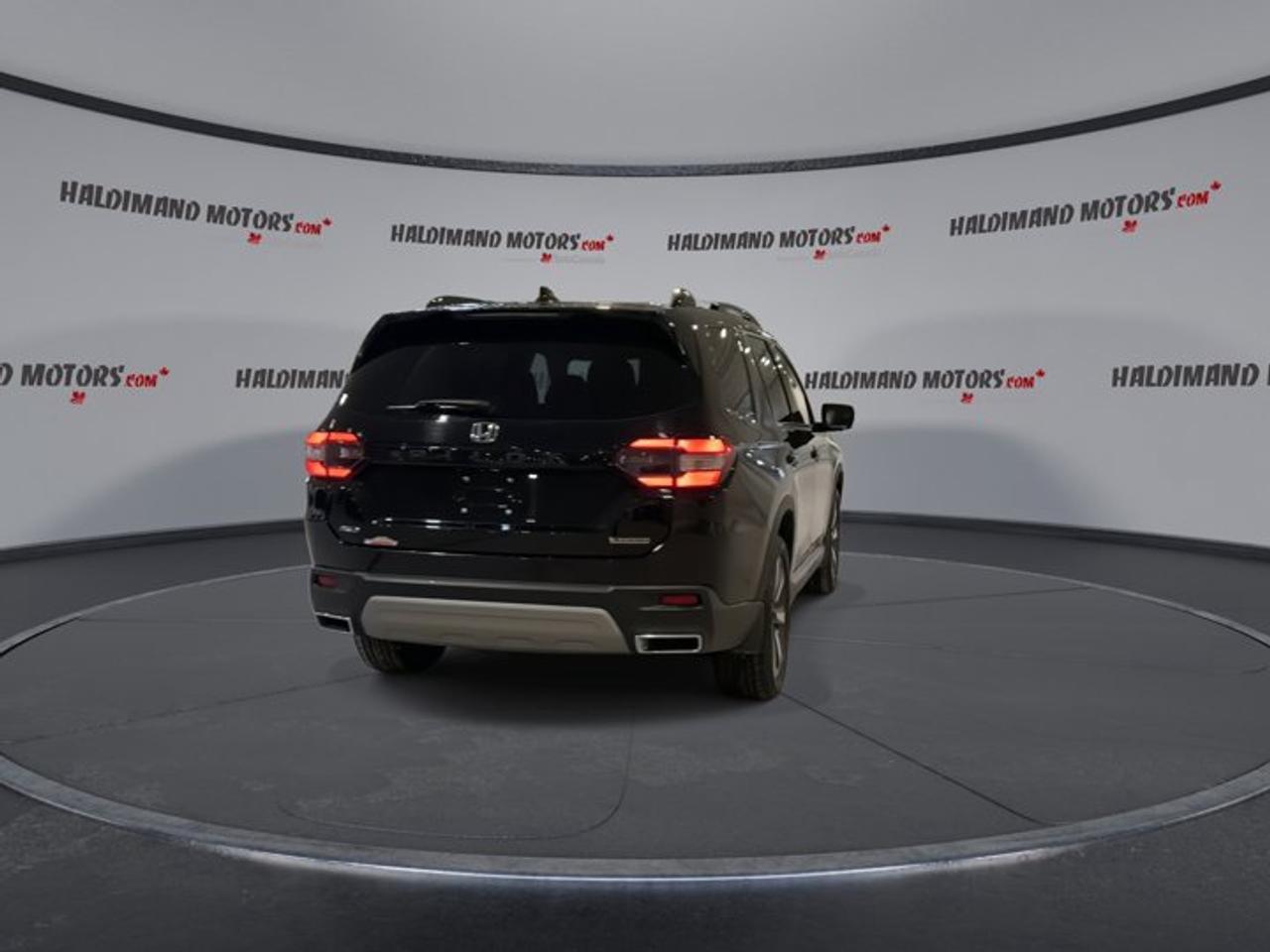 2023 Honda Pilot Touring AWD | 360 Camera | Leather Seats Photo