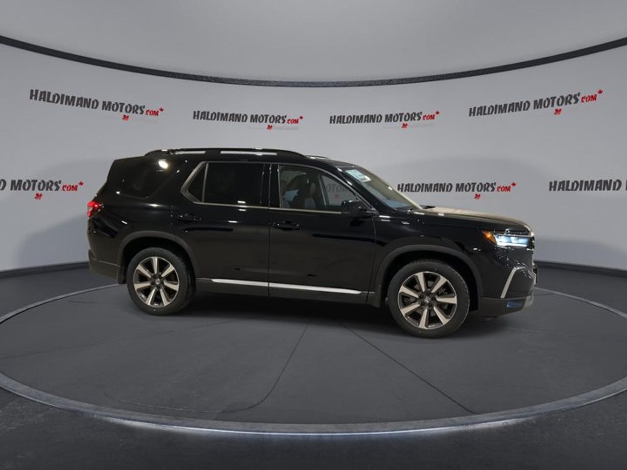 2023 Honda Pilot Touring AWD | 360 Camera | Leather Seats Photo