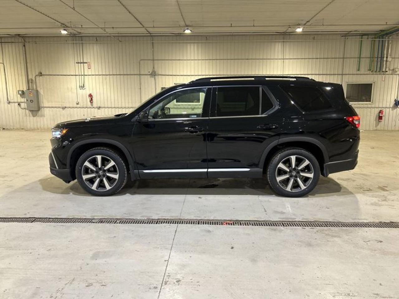 2023 Honda Pilot Touring AWD | 360 Camera | Leather Seats Photo