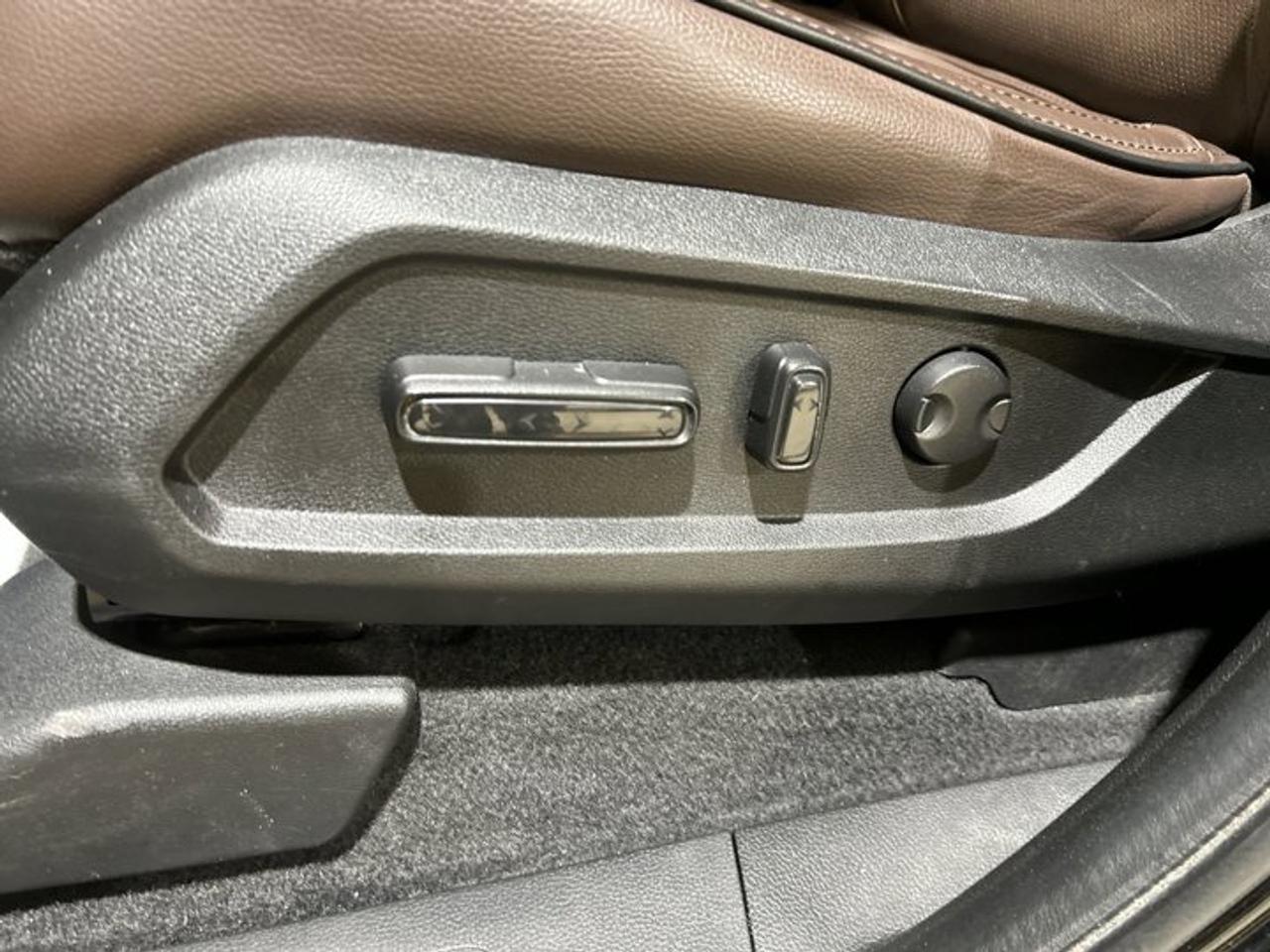 2023 Honda Pilot Touring AWD | 360 Camera | Leather Seats Photo