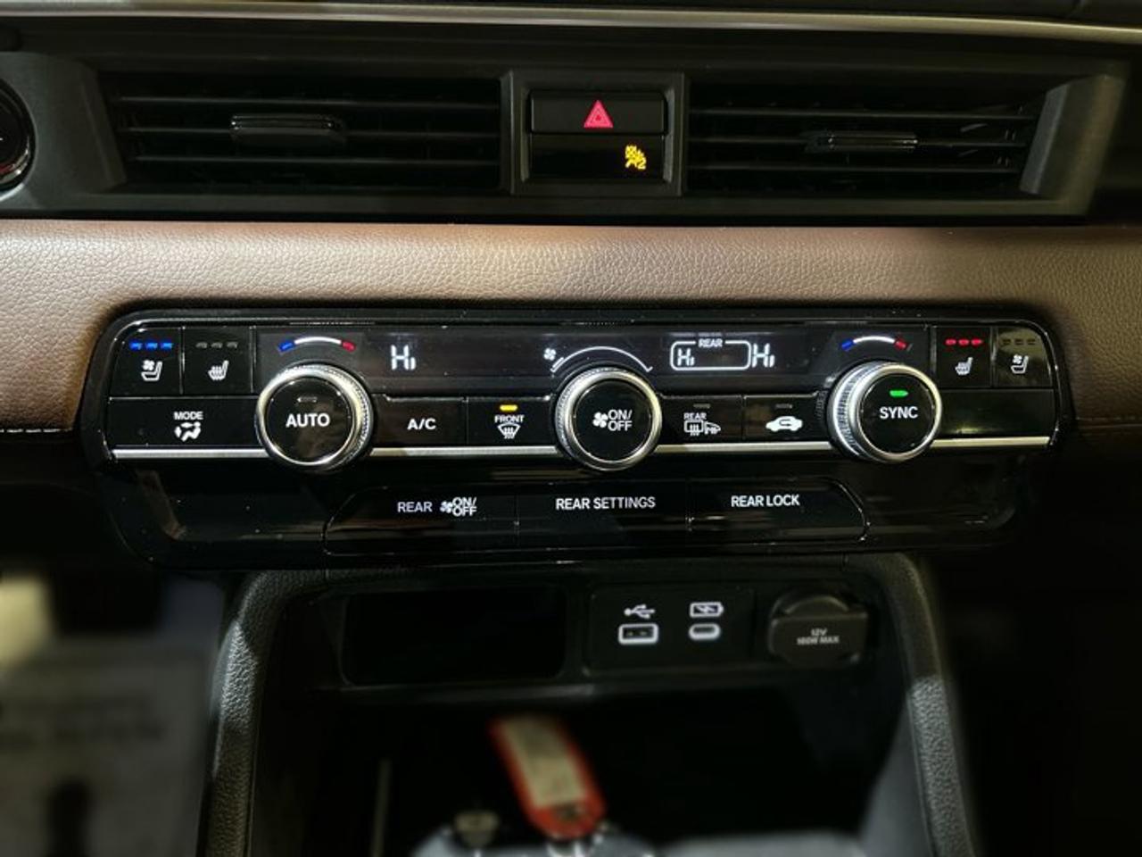 2023 Honda Pilot Touring AWD | 360 Camera | Leather Seats Photo